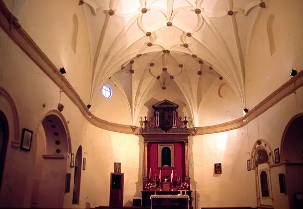Imagen de «Iglesia parroquial de Santiago Apóstol (Albeta)»