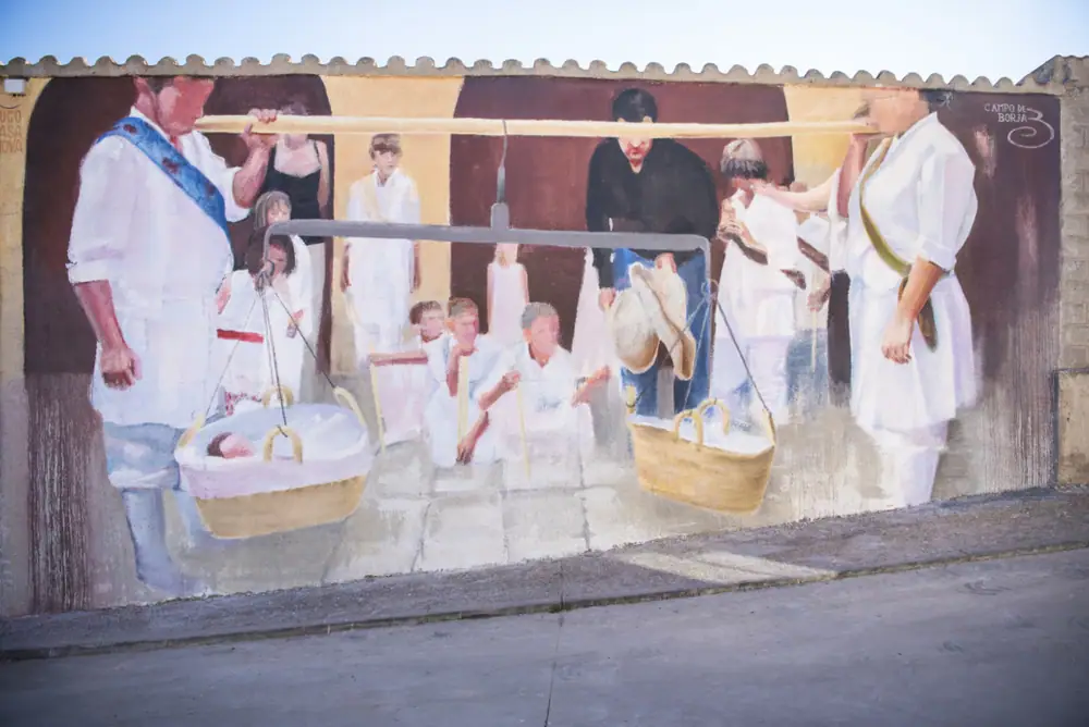 Imagen de «Mural de Albeta, «El pesaje de los niños»»