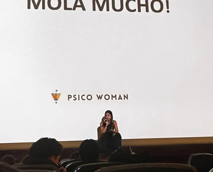 Imagen de «Fotos: Charla con La Psico Woman»